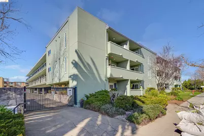 325 Kitty Hawk Rd #UNIT 207, Alameda, CA 94501 - Photo 1