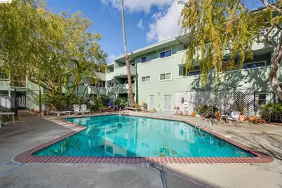 325 Kitty Hawk Rd #UNIT 207, Alameda, CA 94501 - Photo 20