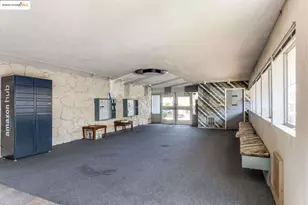 325 Kitty Hawk Rd, Alameda, CA 94501 - Photo 18