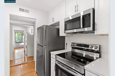 470 Civic Dr #208, Walnut Creek, CA 94596 - Photo 12