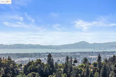 6443 Blue Rock Ct., Oakland, CA 94605 - Photo 4