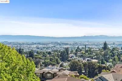 6443 Blue Rock Ct., Oakland, CA 94605 - Photo 18