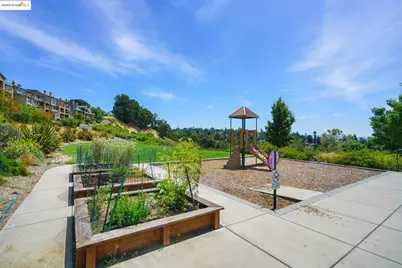 6443 Blue Rock Ct., Oakland, CA 94605 - Photo 48