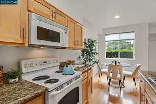 131 Bayside Ct, Richmond, CA 94804 - Photo 12