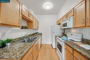 131 Bayside Ct, Richmond, CA 94804 - Photo 2