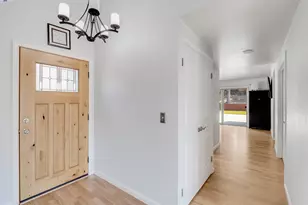 943 Coral Ridge Cir, Rodeo, CA 94572 - Photo 18