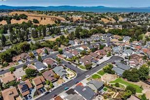 943 Coral Ridge Cir, Rodeo, CA 94572 - Photo 10