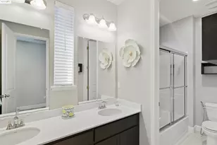 536 Aster St, Vacaville, CA 95688 - Photo 34