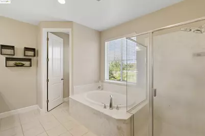 536 Aster St, Vacaville, CA 95688 - Photo 42