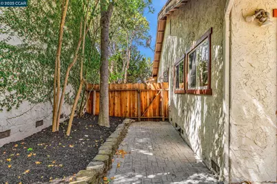 920 Palmer Rd, Walnut Creek, CA 94596 - Photo 18