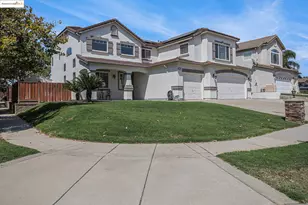 11 Pinenut Ct, Oakley, CA 94561 - Photo 2