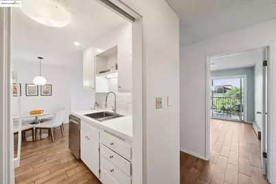 2 Panoramic Way #105, Berkeley, CA 94704 - Photo 4