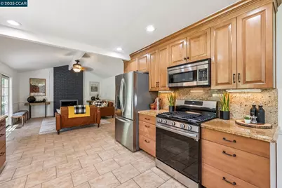 785 Bloching Cir, Clayton, CA 94517 - Photo 14