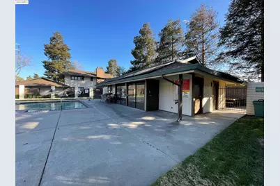 2416 Shadow Ln #74, Antioch, CA 94509 - Photo 18