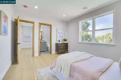 34926 Moina Shaiq Common, Fremont, CA 94555 - Photo 22