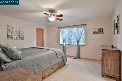 2883 Chinook Way, Dorrington, CA 95223 - Photo 12