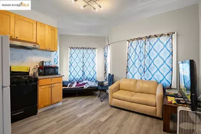 2004 27th Ave, Oakland, CA 94601 - Photo 8