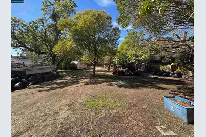 22490 Bayview Ave, Hayward, CA 94541 - Photo 14