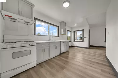 1604 57th Ave, Oakland, CA 94621 - Photo 8