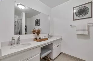 2884 Rose St, Stockton, CA 95203 - Photo 14