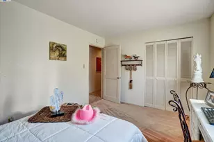 3073 Shane Dr, Richmond, CA 94806 - Photo 32