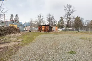 1081 Main St, Weaverville, CA 96093 - Photo 12