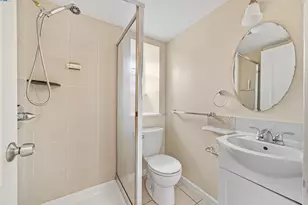 931 23rd St, Oakland, CA 94606 - Photo 34