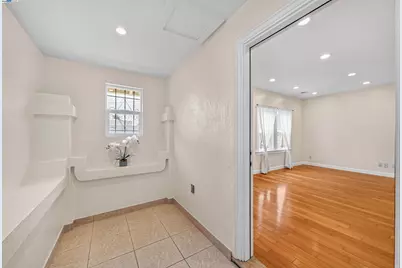 931 23rd St, Oakland, CA 94606 - Photo 10