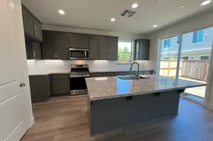 848 Crescendo St, Fairfield, CA 94534 - Photo 2