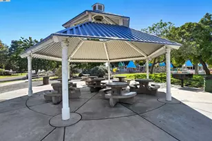 2067 Olivera Rd, Concord, CA 94520 - Photo 22