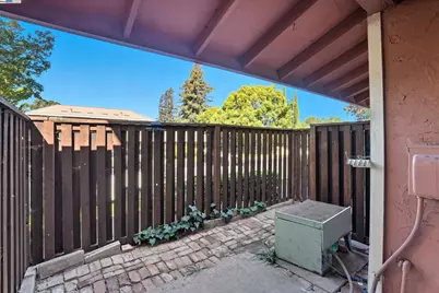 2067 Olivera Rd #B, Concord, CA 94520 - Photo 14