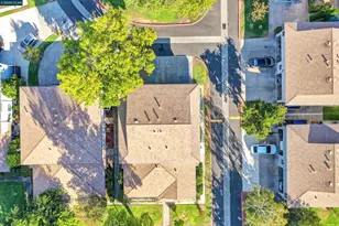 1356 Del Rio Cir, Concord, CA 94518 - Photo 32