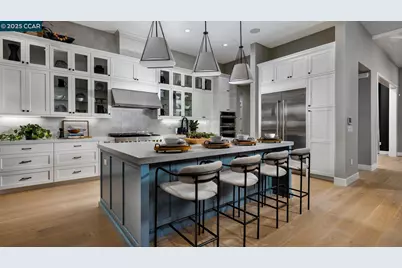 2185 Via Santa Elena, Morgan Hill, CA 95037 - Photo 2