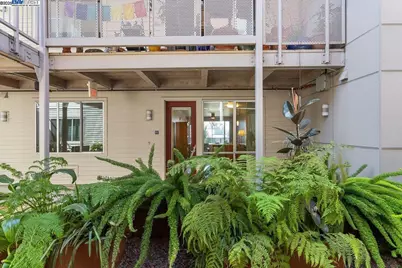 340 29th Ave. #207, Oakland, CA 94601 - Photo 2