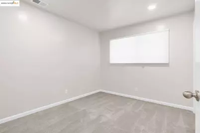 2011 Regis Dr, Davis, CA 95618 - Photo 22