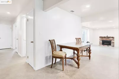 2011 Regis Dr, Davis, CA 95618 - Photo 10