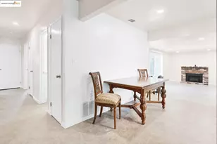 2011 Regis Dr, Davis, CA 95618 - Photo 10