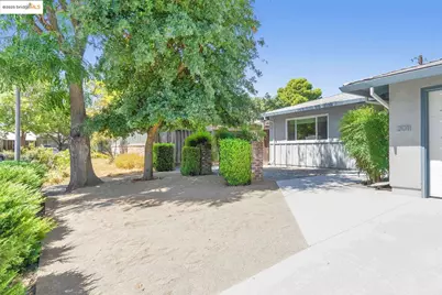 2011 Regis Dr, Davis, CA 95618 - Photo 4