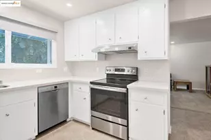 2011 Regis Dr, Davis, CA 95618 - Photo 14