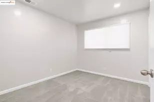 2011 Regis Dr, Davis, CA 95618 - Photo 22