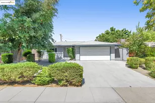 2011 Regis Dr, Davis, CA 95618 - Photo 2