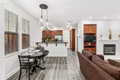 206 Hamlin Loop, Walnut Creek, CA 94598 - Photo 4