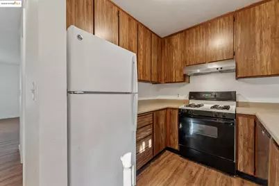 9663 Elmview, Oakland, CA 94603 - Photo 22