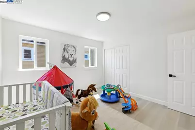 1739 22nd St, Oakland, CA 94606 - Photo 24