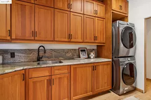 1531 Foster Rd, Napa, CA 94558 - Photo 18