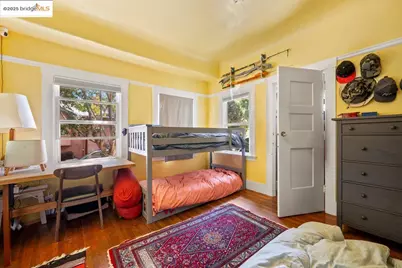 462 Cavour St, Oakland, CA 94618 - Photo 14