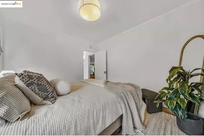 5925 Outlook Ave, Oakland, CA 94605 - Photo 24