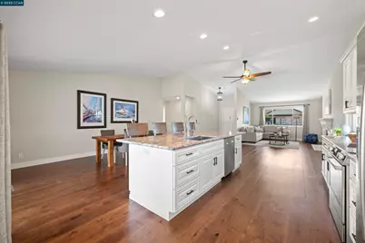 51 Discovery Bay Blvd, Discovery Bay, CA 94505 - Photo 20