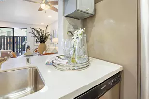 29300 Dixon St, Hayward, CA 94544 - Photo 18