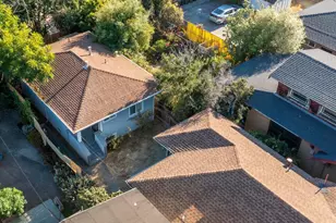 835 Apgar St, Oakland, CA 94608 - Photo 30